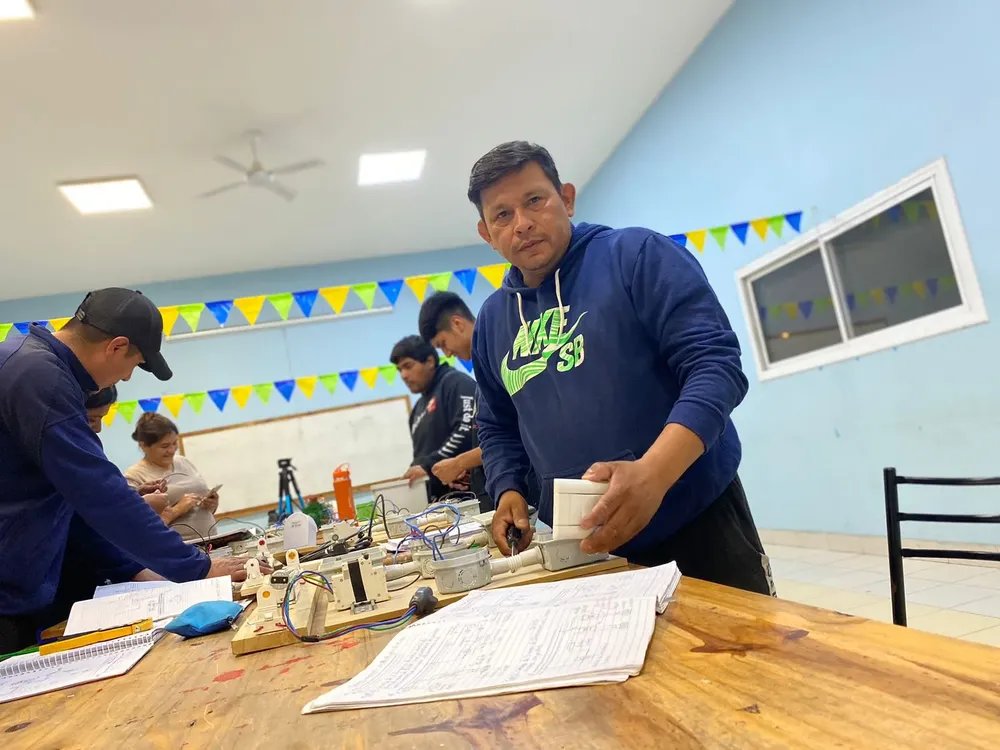 electricidad-nido-gauchito-gil-5-jpeg