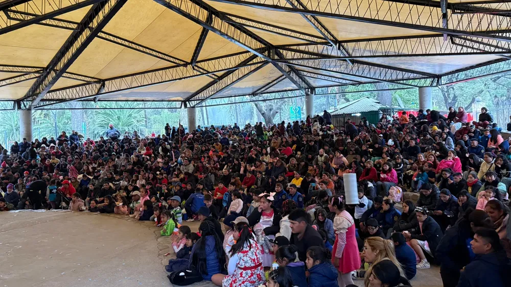 anfiteatro-lleno-de-gente-3-2-1536x864