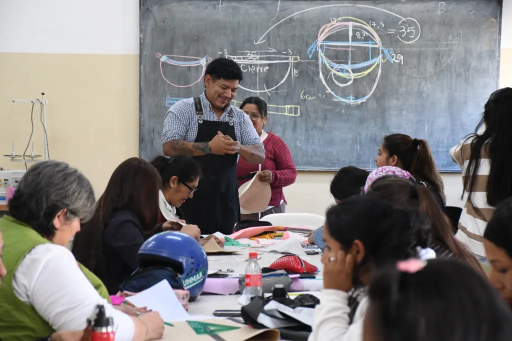 marroquineria-escolar-1-1024x682